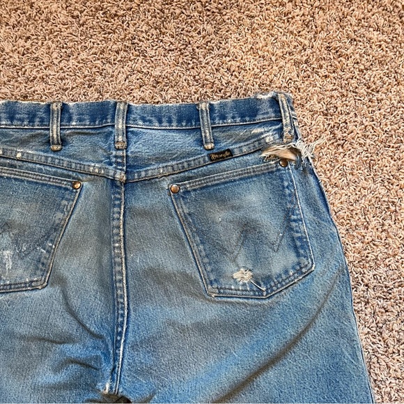 Vintage Distressed Wrangler 13MWZ Cowboy Cut Jeans Size 33x33 - Picture 10 of 11